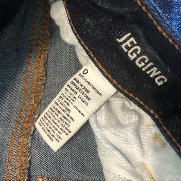 American Eagle Factory Destroyed Dark Denim Stretch Jegging Jeans Woman’s Size 0 - Picture 7 of 12